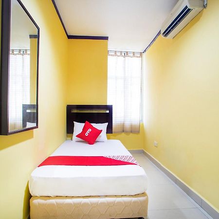 קלאנג Super Oyo 1219 Hotel Bbk מראה חיצוני תמונה